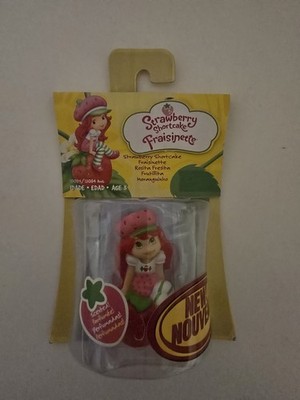 Vintage 2008 Hasbro Strawberry Shortcake Mini Figure