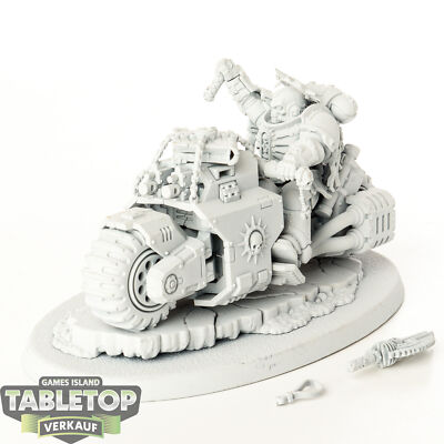 Space Marines - Primaris Chaplain on Bike - grundiert