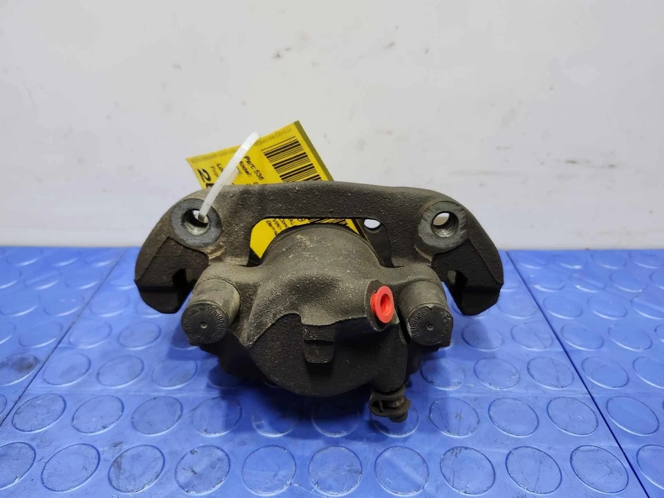 03-08 Conjunto de pinza de freno delantera derecha lado pasajero BMW Z4 OEM 34116758114 Foto 3 de 4