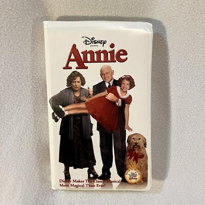 Walt Disney ANNIE VHS 19056 movie videotape children 1999 Kathy