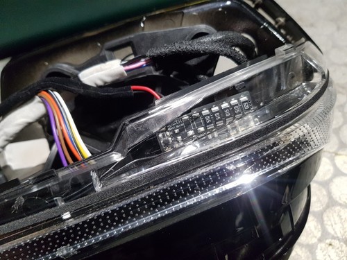 Specchio retrovisore Kia EV9 lato passeggero sinistro vicino CON TELECAMERE senza cover o vetro - Foto 12 di 12
