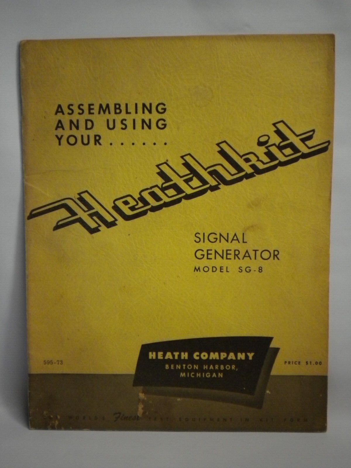Vintage Heathkit Signal Generator Model SG-8 Assembly Owners Manual Guide Book