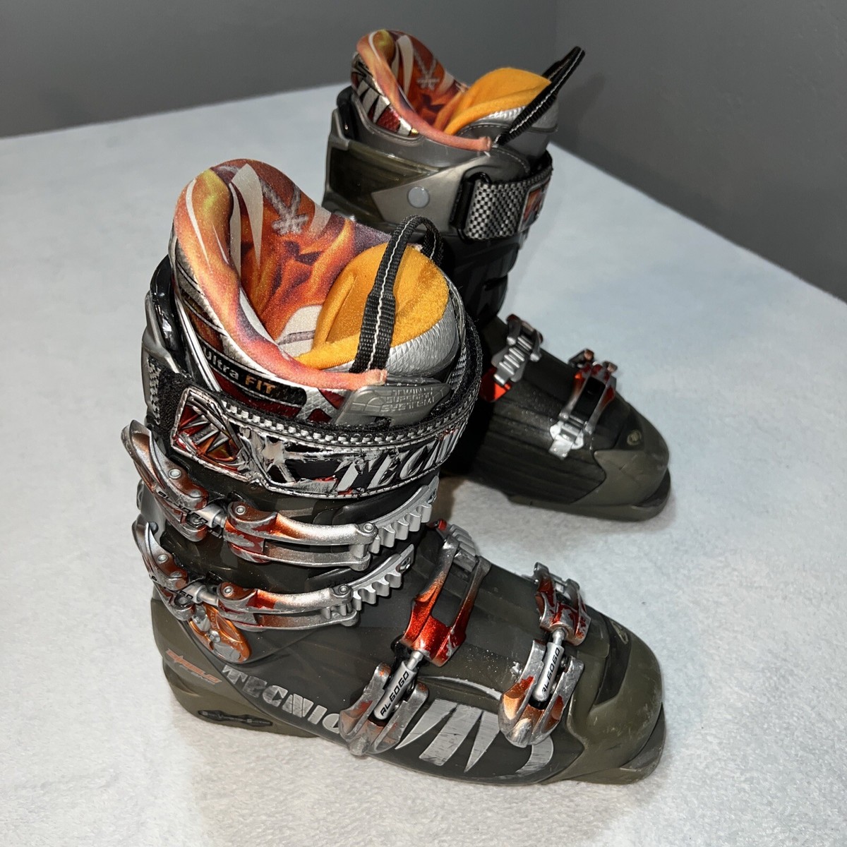 Tecnica Diablo Flame Dual Pivot Downhill Men’s Ski Boots TECHNICA Diablo Flame Dual Pivot Downhill Ski Boot Men main image 3