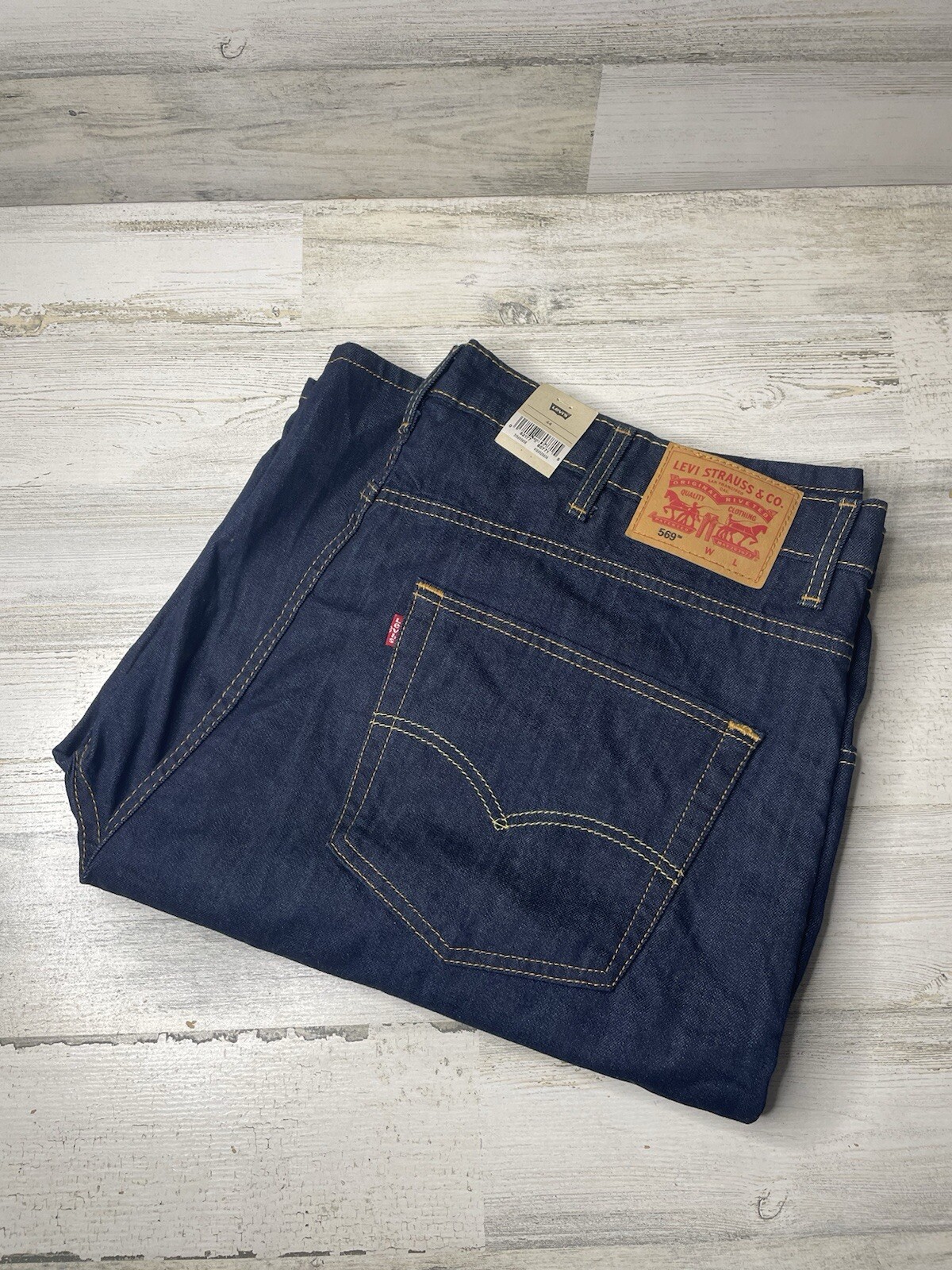 Levi’s 569 Men’s Loose Fit Straight Shorts Size: 44 Denim Dark Wash Blue NWT!
