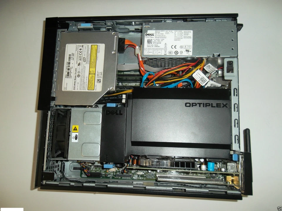 Dell Optiplex 960 Intel Core 2 Quad 2.40GHz 250GB 4GB DVDRW Wi-Fi ATI Radeon 256 - Image 4 of 4