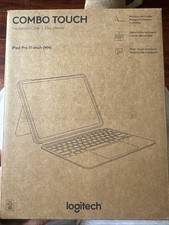 Logitech Combo Touch iPad Pro 11-inch M4 2024 Keyboard Case - Detachable back