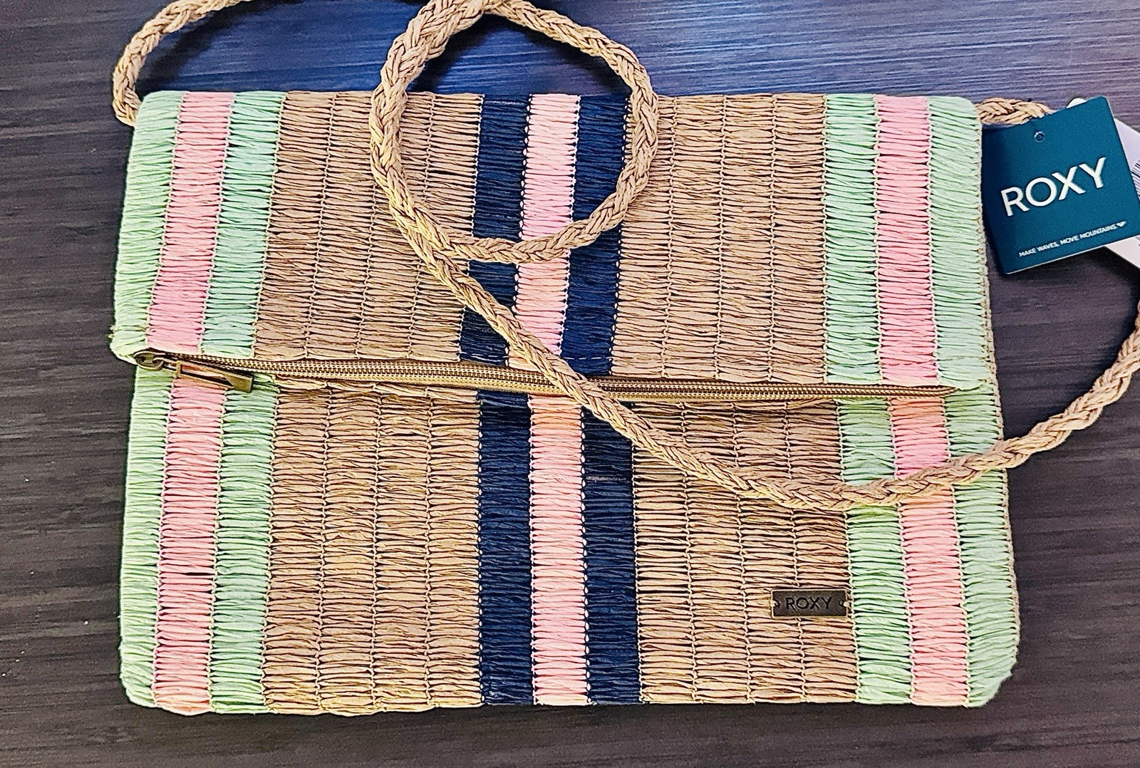 NWT - ROXY “Chips and Guacamole” (Medium) Woven Crossbody Bag
