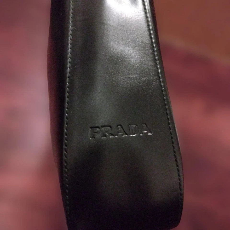 Винтажная ОТЛИЧНАЯ наплечная сумка Prada Cleo черная кожа и нейлон серебро фурнитура - Изображение 4 из 4