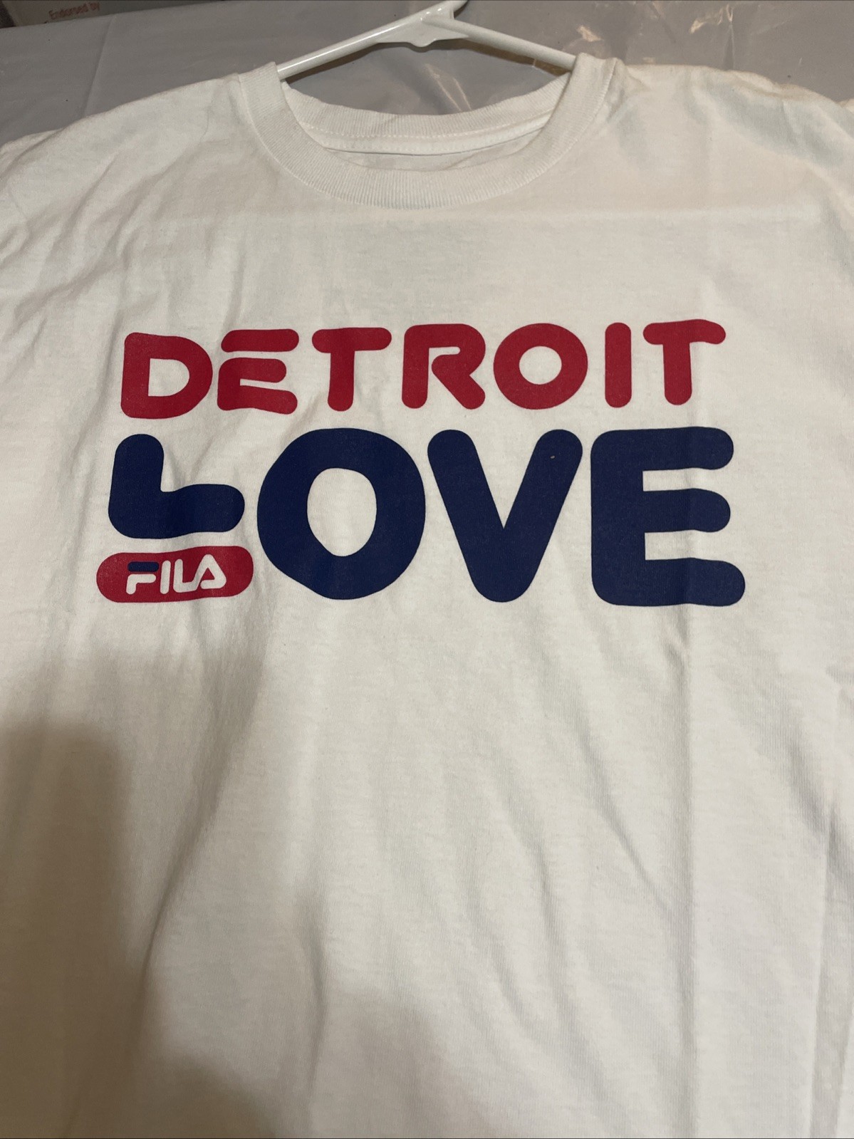 T shirt uomo Fila Detroit love bianca manica corta NBA pistoni multicolore