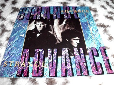 STRANGE ADVANCE - THE DISTANCE BETWEEN - CD ALBUM - CAPITOL RECORDS - 1988