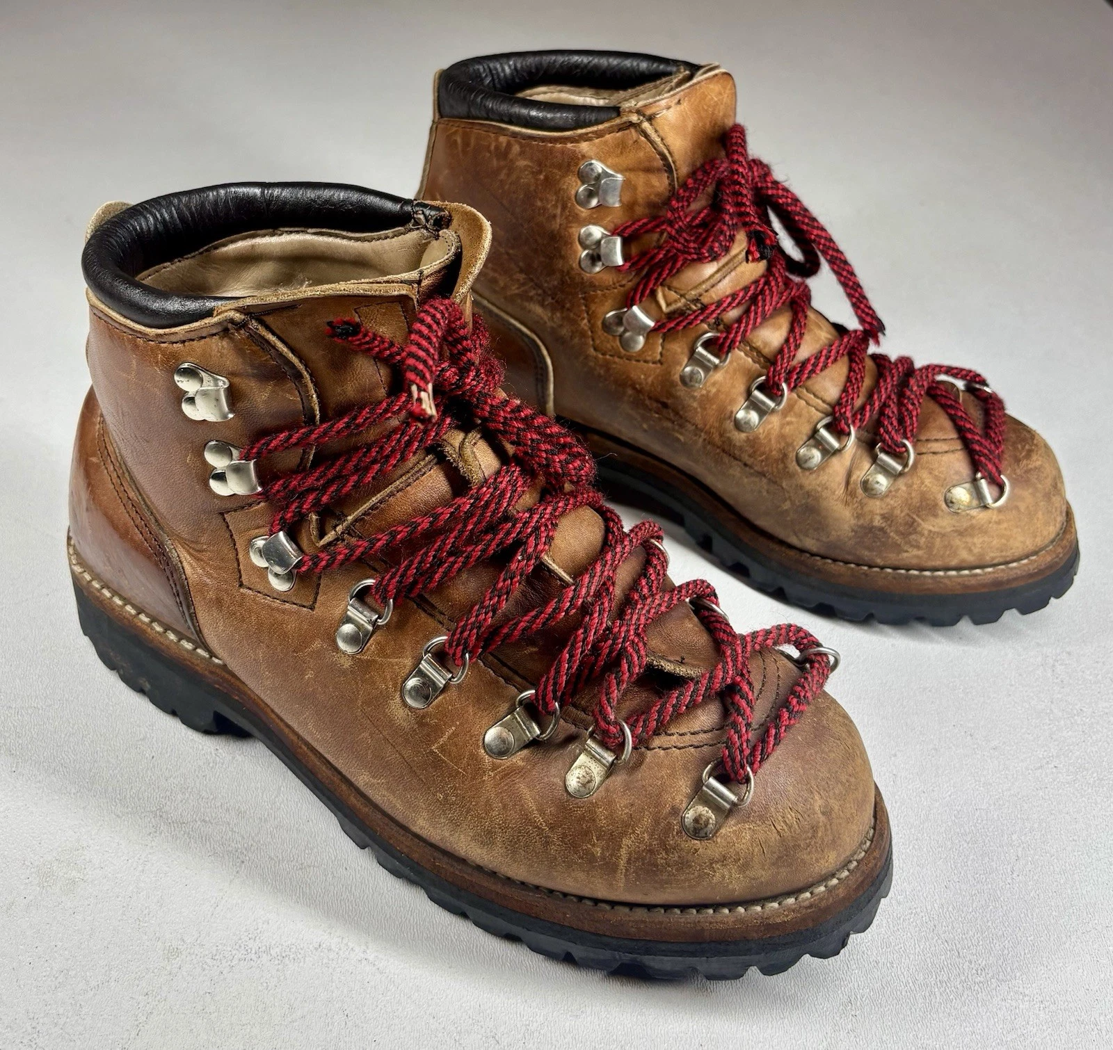 Dexter Vintage Hiking Vibram Mountaineering Boots Mens 8.5 Leather Brown USA
Opens in a new window o