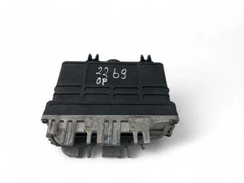VW PASSAT B5 3B2 Motorsteuergerät ECU 0261203188 8A0907311L 32102963