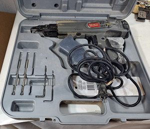 Senco DuraSpin DS200-AC Automatic Screwgun Drywall