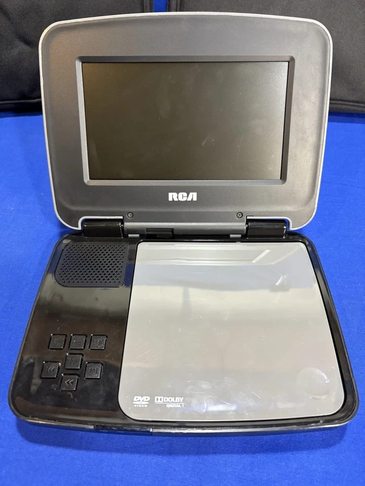 RCA DRC99371EB Portable 2 DVD Players 7” Screen DRC99371ES Rechargeable **READ** - Image 2 of 4