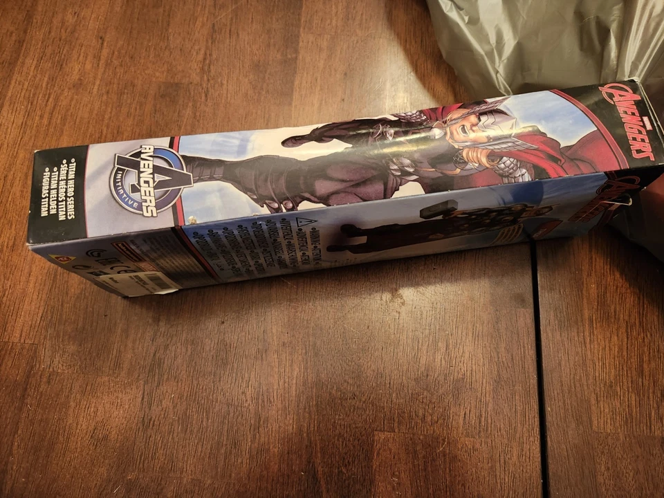 Titan Hero Series Thor 12 pol. Boneco de ação da Marvel Avengers... (novo na caixa) - Imagem 4 de 4