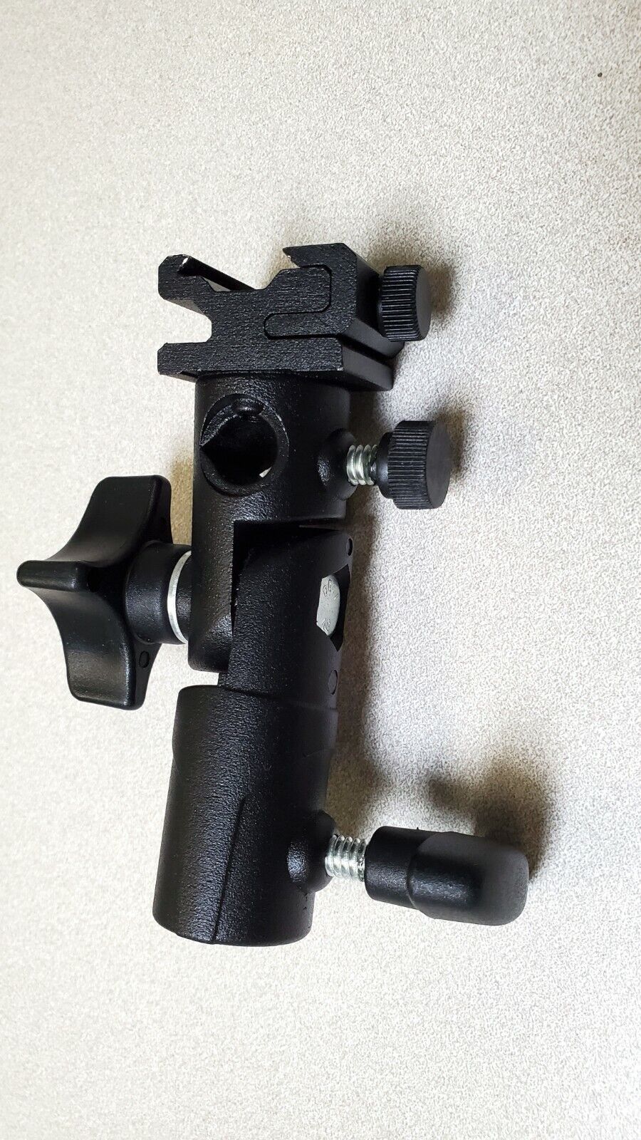 LUMOPRO COMPACT UMBRELLA SWIVEL W/ VARIABLE COLD SHOE