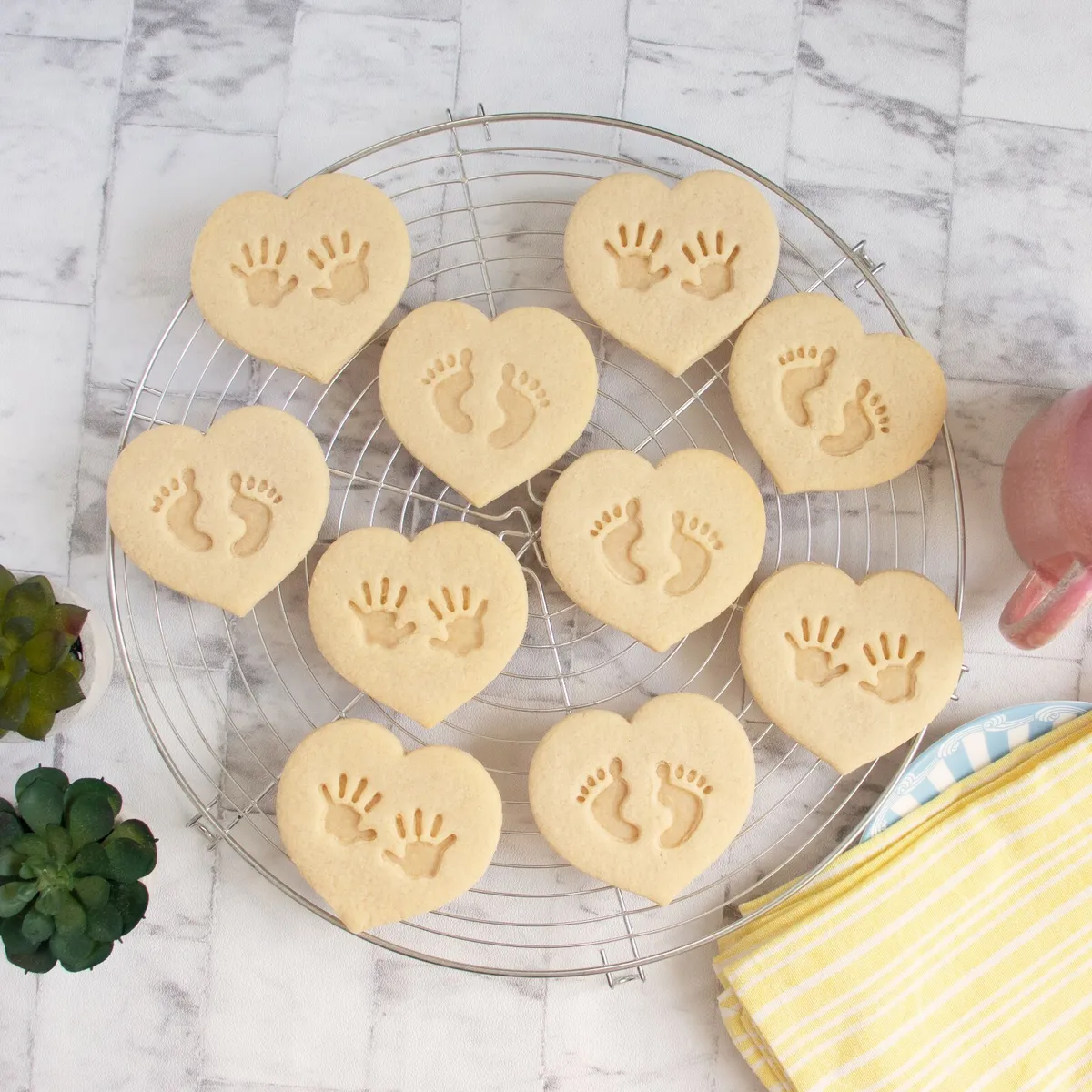 Set of 2 Baby Hand & Footprints cookie cutters