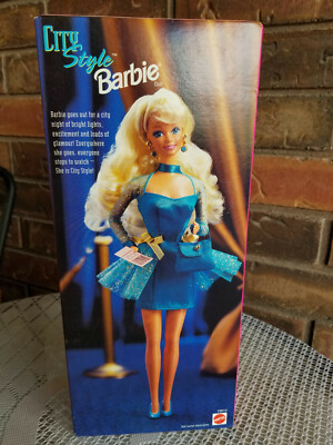 BARBIE 1995 TERESA Flying Hero Fabriqué en Malaisie NRFB