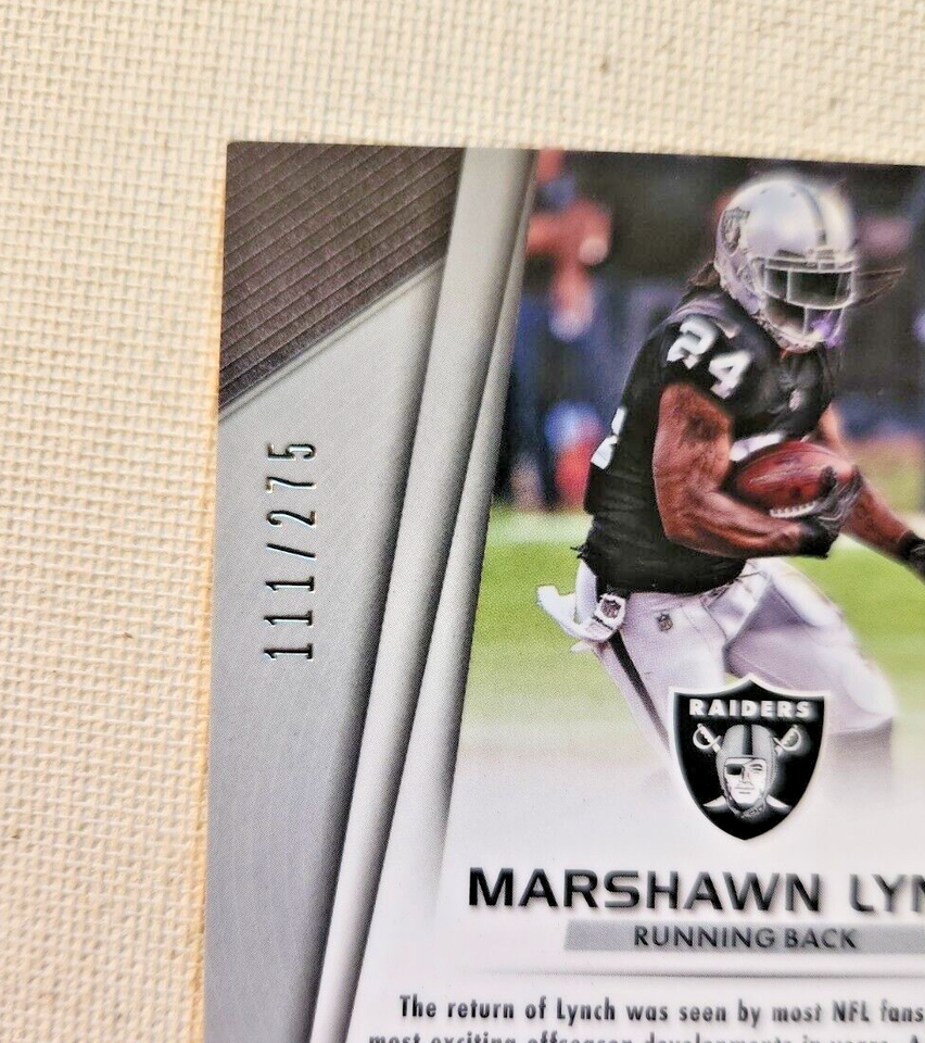 MARSHAWN LYNCH Orange Prizm Serial 'd /275 Card [ 84 2017 NFL Raiders