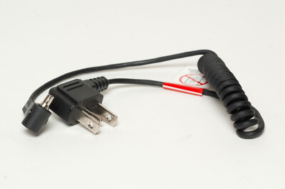 Exc Quantum PC Male to Household 3-Pin Coiled 18'' Cord qflashes radio slave 4 4i