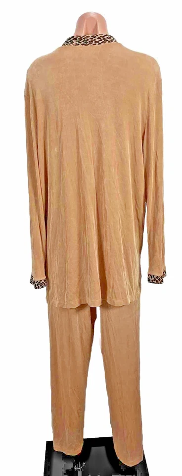 Conjunto de cárdigan y pantalón beige con estampado de animales Citiknits para mujer elástico ajustado talla L Foto 2 de 4