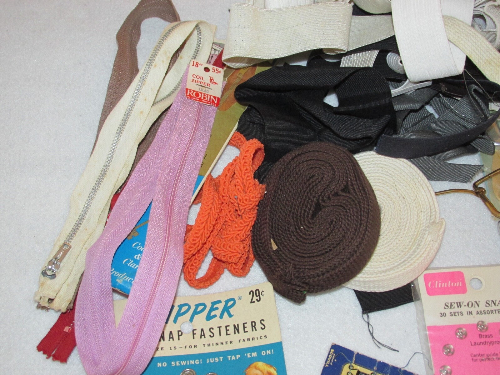 Vintage Sewing AccessoriesThreadBinding TapeElasticButtonsZippers