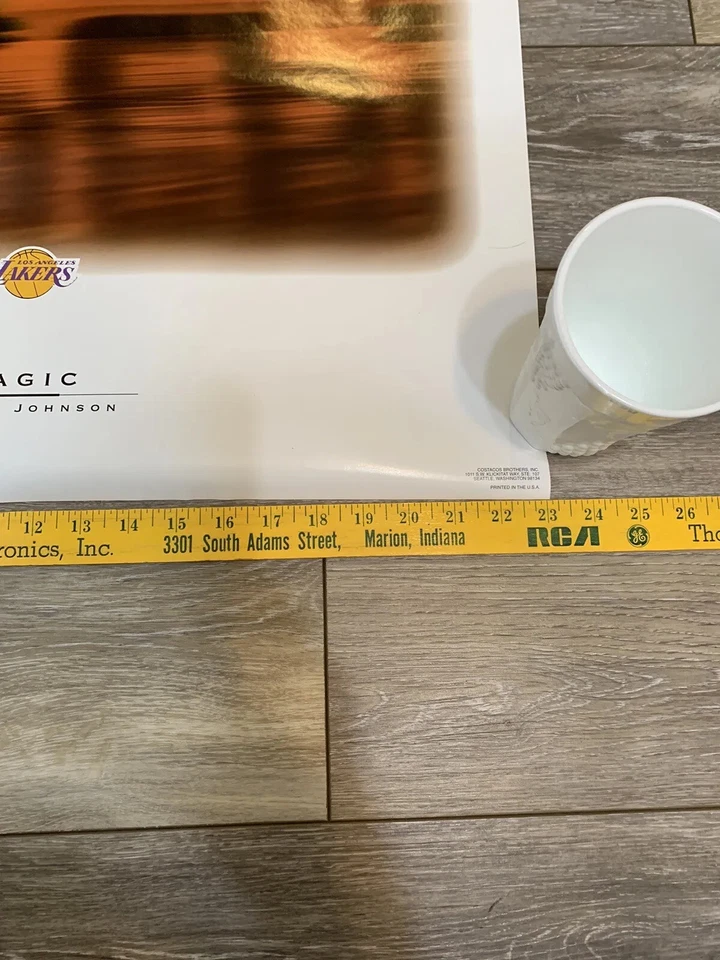 Vtg. EARVIN MAGIC JOHNSON POSTER LA LAKERS “Johnson Is Back” Costacos Bros 1996 - Image 3 of 4