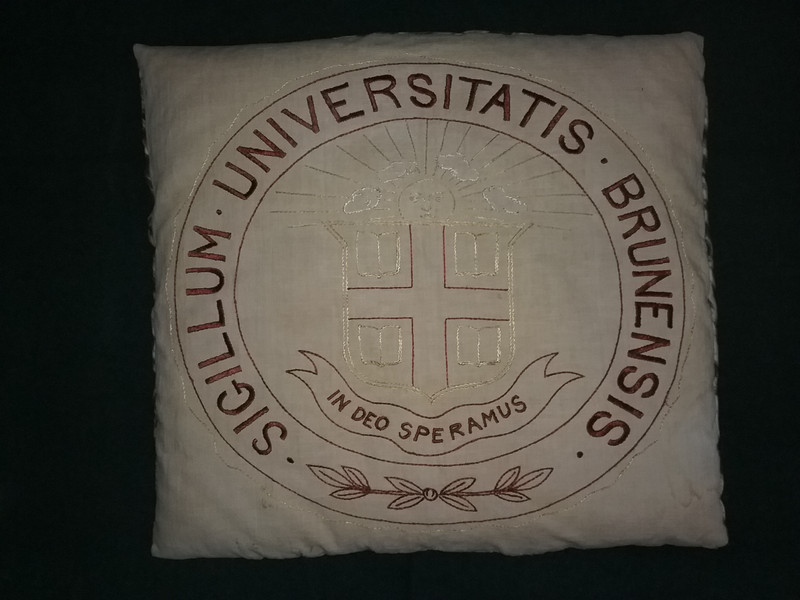 Vintage Brown University Coat of Arms Seal Linen and Silk Throw Pillow 20X20 VGC