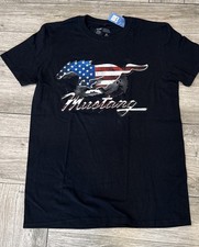 2015 Officially Licensed Ford Mustang Tee Red White Blue Logo Shirt Size Medium