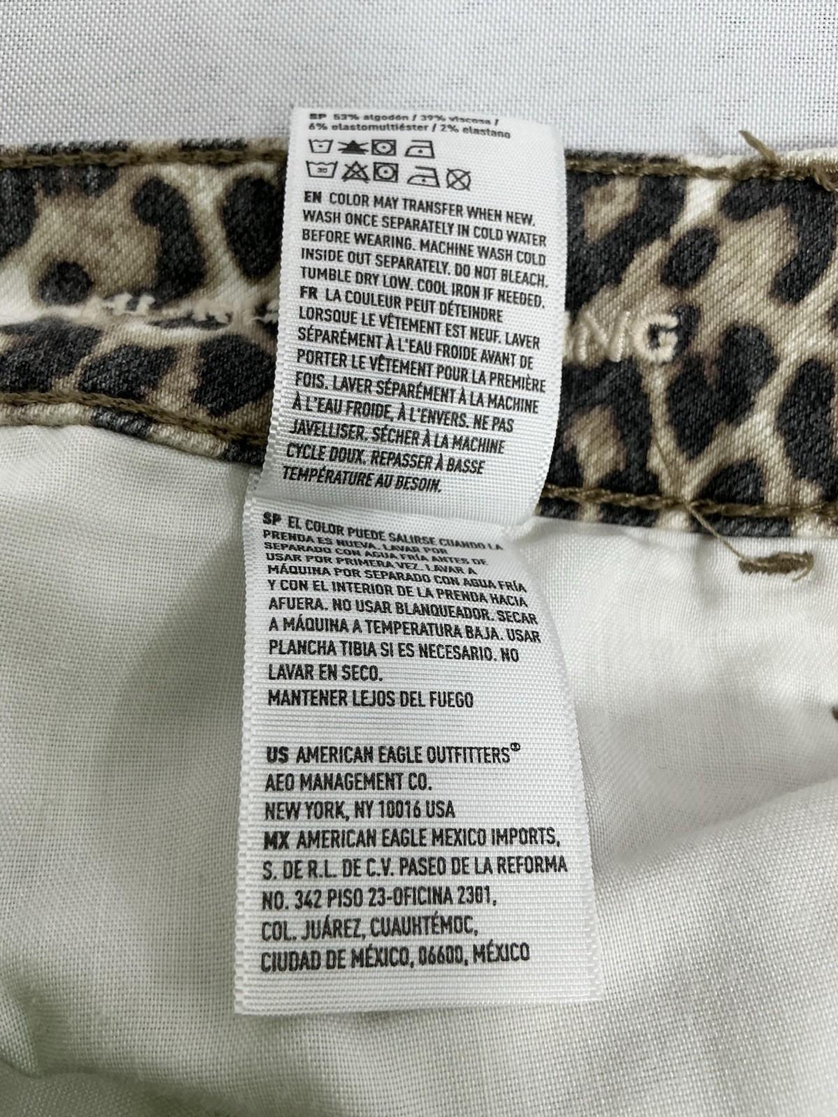 Womans Excellent Condition American Eagle Animal … - image 5