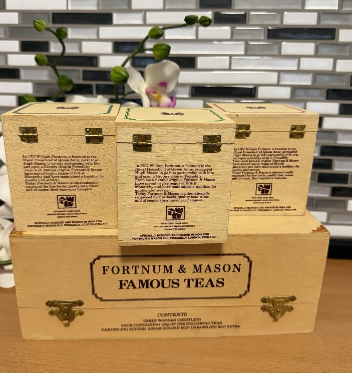 Fortnum & Mason Famous Teas Wooden Box With Assam Darjeeling