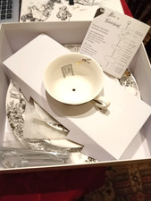 Image of V&A Alice in Wonderland 3-Tier Bone China Cake Stand.Boxed Unused.