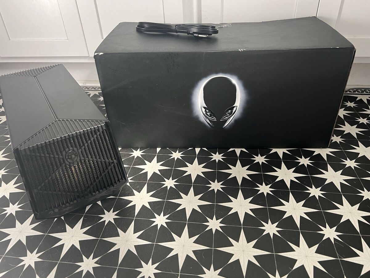 Alienware Graphics Amplifier With Box No Graphics Card Z01G Alienware Graphics Amplifier With Box No Graphics Card Z01G