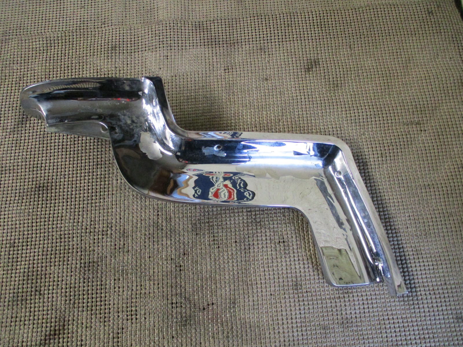 1968 1969 1970 Lincoln Continental Mark III LH Fender Edge Molding C8LB-16A193