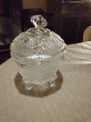 Vintage Jeanette Glass Footed Covered Candy Dish Clear With Grapes & Leaves 6"