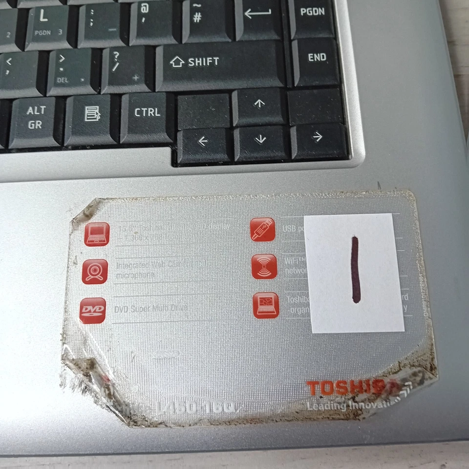TOSHIBA SATELLITE L450-16Q LAPTOP - NOT TESTED SPARES OR REPAIR PARTS NETBOOK, - Image 4 of 4