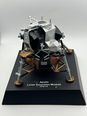 Executive Series E3848 NASA Apollo 11 Lunar Excursion Module 1:48 Scale