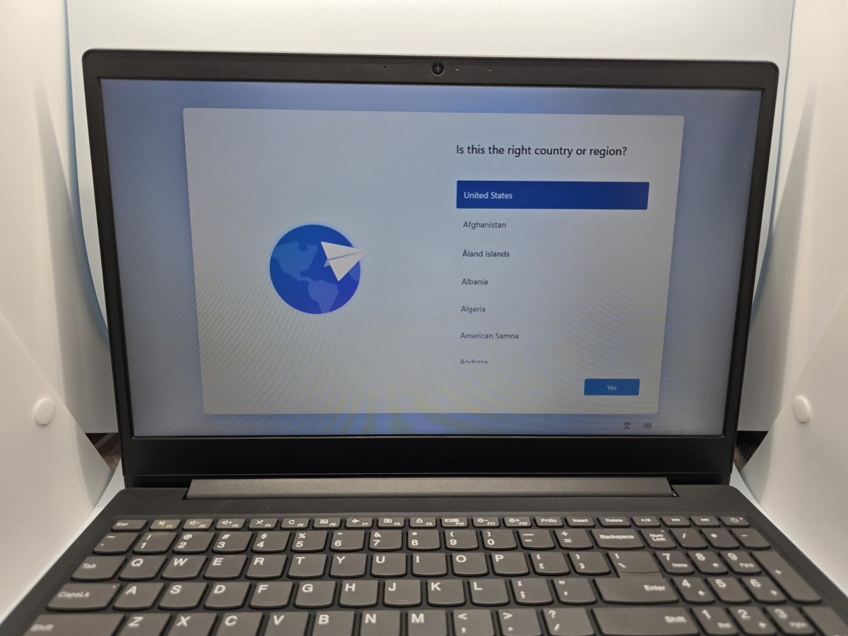 Lenovo IdeaPad S145-15AST 15.6