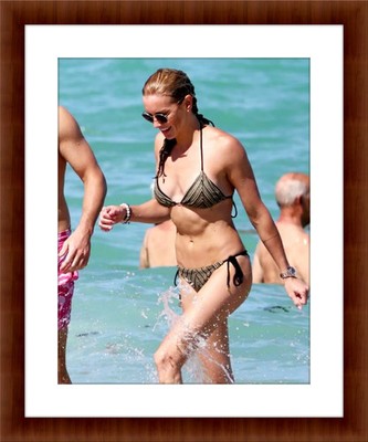 Katie Cassidy 8.5 x 11 Candid Color Unframed Collectable Photograph