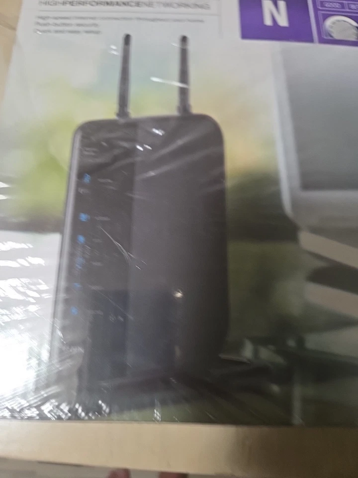 Router inalámbrico N Belkin F5D8236-4 300 Mbps 4 puertos Gigabit Foto 3 de 4