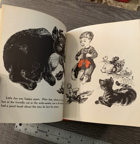 1946 Red Mittens by Laura Bannon Houghton Mifflin Company 1st Edition - Picture 12 of 12