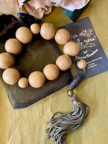 Koreanische natürliche honigfarbene riesige Holzperlen Handgelenk Mala. Buddhistische Meditation - Bild 7 von 10