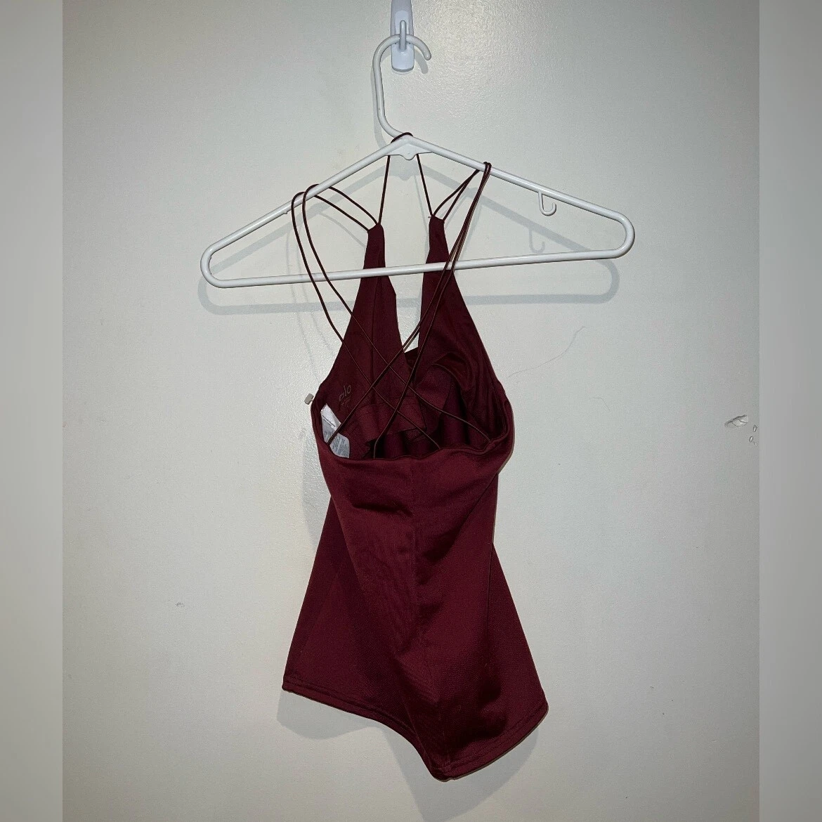 alo-yoga precision tank-top