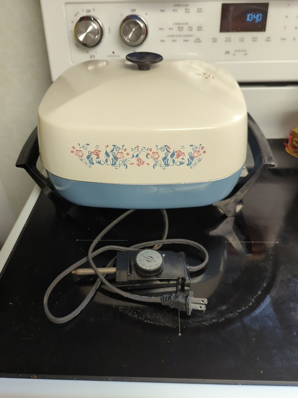 Vintage West Bend 12" X 12” Non-Stick Electric SKILLET USA Tested Works