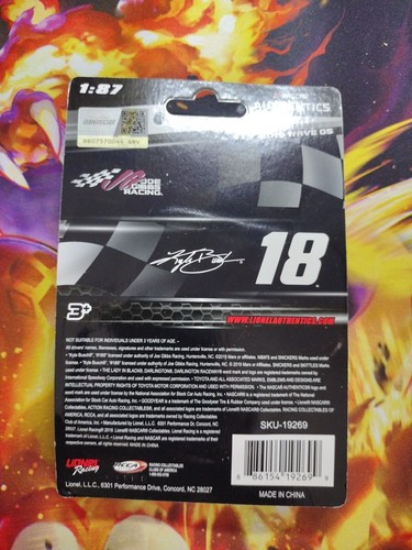 NASCAR Authentics Kyle Busch 1:87 Scale Diecast 2 Pack 2019 Wave 05 Liquid Chase - Picture 4 of 4