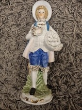 Satis-5 Porzellanfigur handbemalt viktorianisch Gentleman mit goldenem Rand Spitze