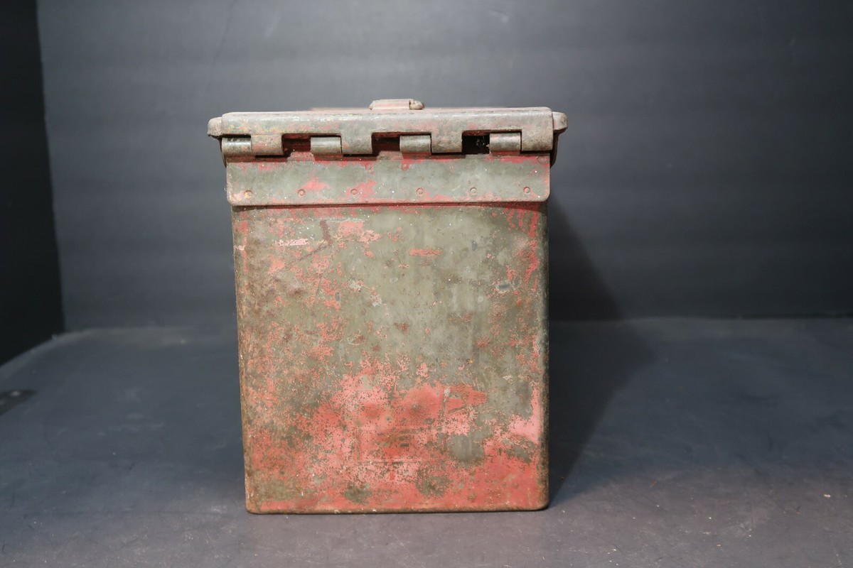 Vintage Ammo Can Metal Container US Military Issue Gear Vintage Ammo Can Metal Container US Military Issue Gear