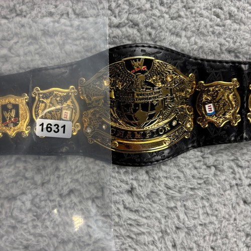 WWE Mini Undisputed Championship Belt Replica Snap Closure - Picture 10 of 10