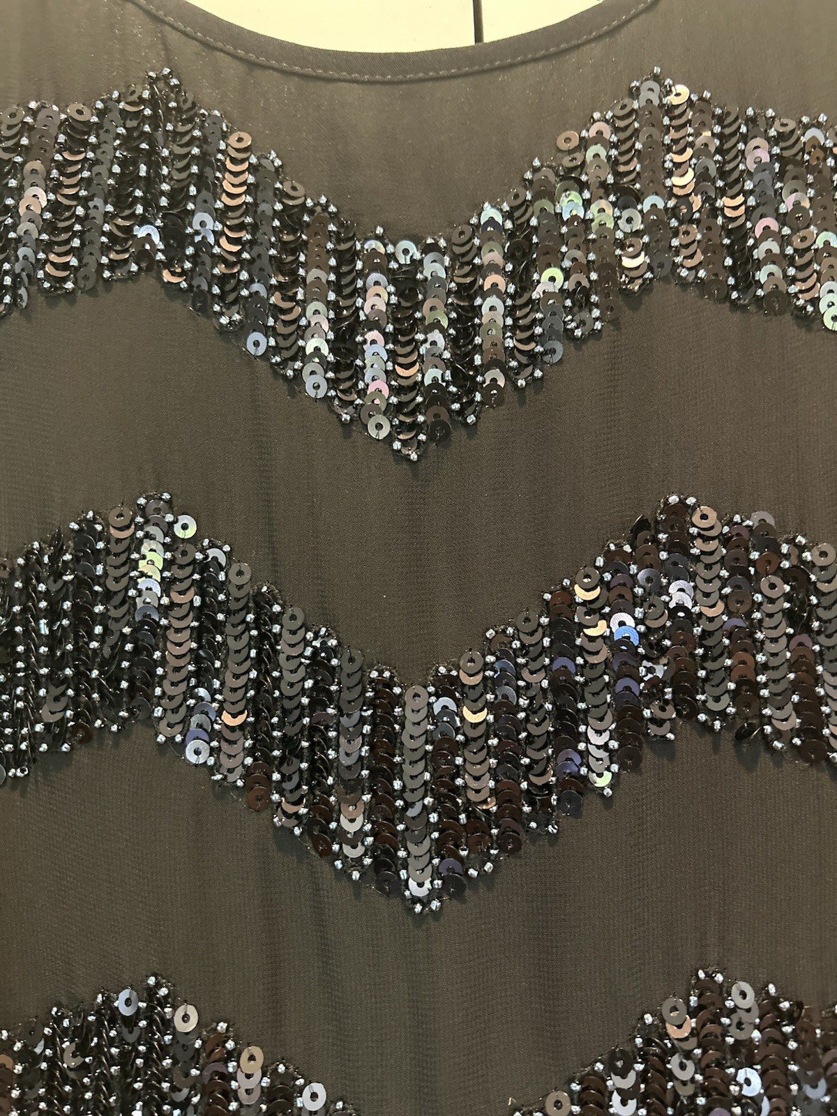 h&m Chevron pattern black sequin zigzag Dress Fro… - image 3