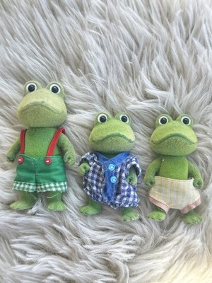 Sylvanian Families Bullrush Frog Family Figures